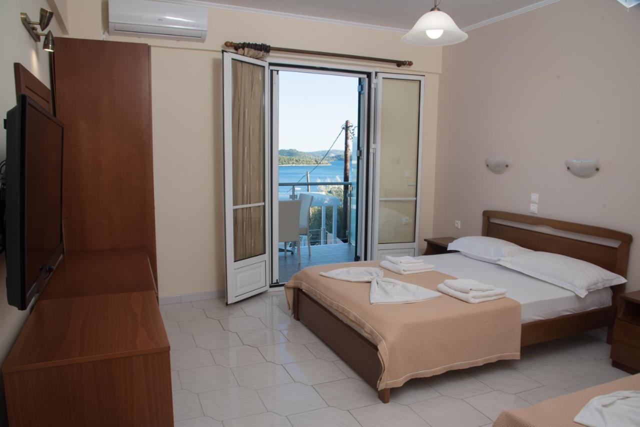 Ξενοδοχείο Oasis Περιγιάλι Εξωτερικό φωτογραφία