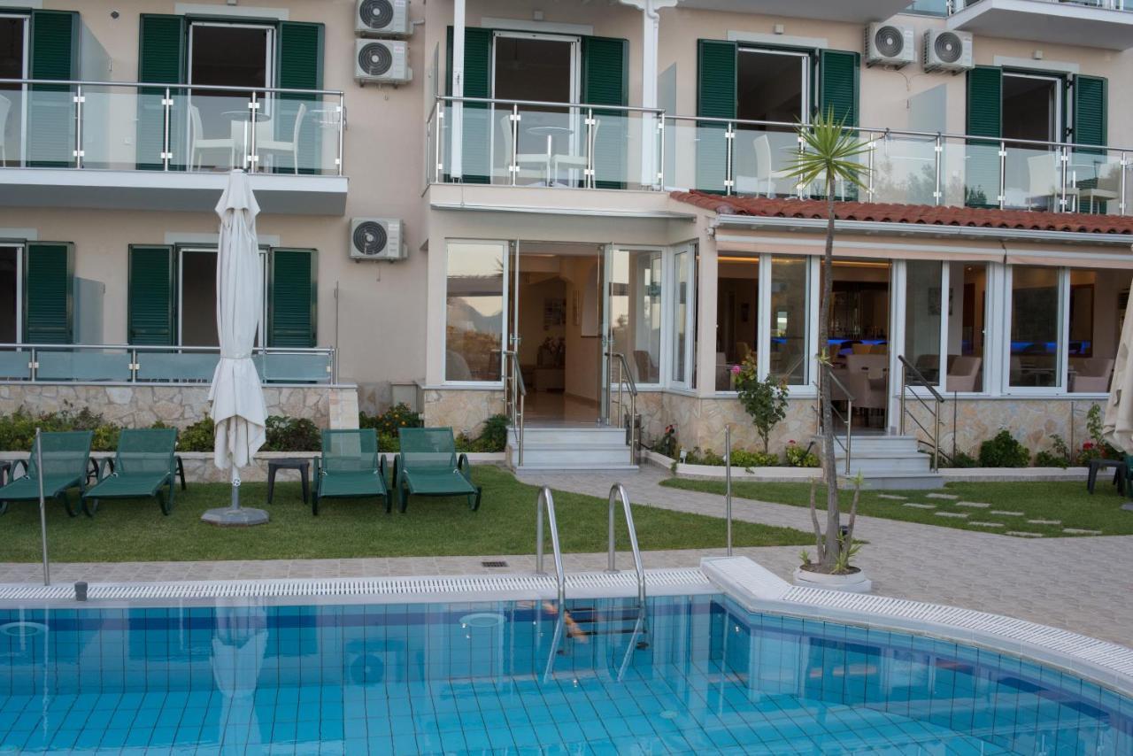 Ξενοδοχείο Oasis Περιγιάλι Εξωτερικό φωτογραφία