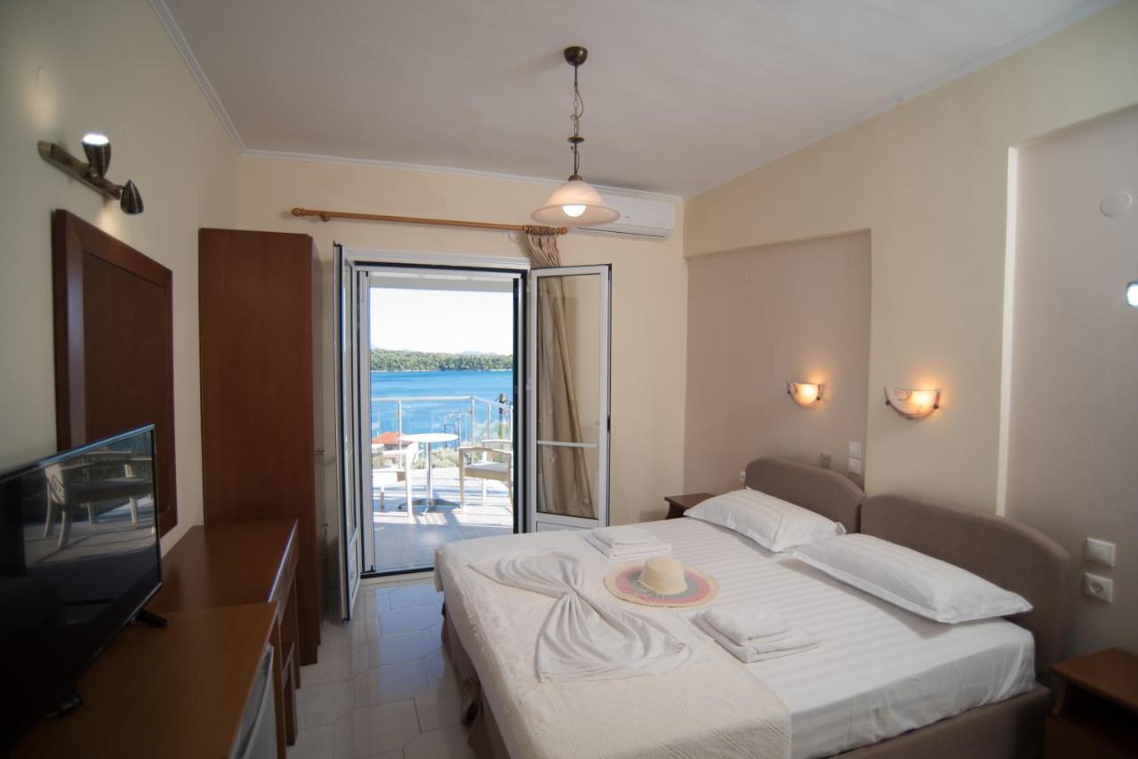 Ξενοδοχείο Oasis Περιγιάλι Εξωτερικό φωτογραφία