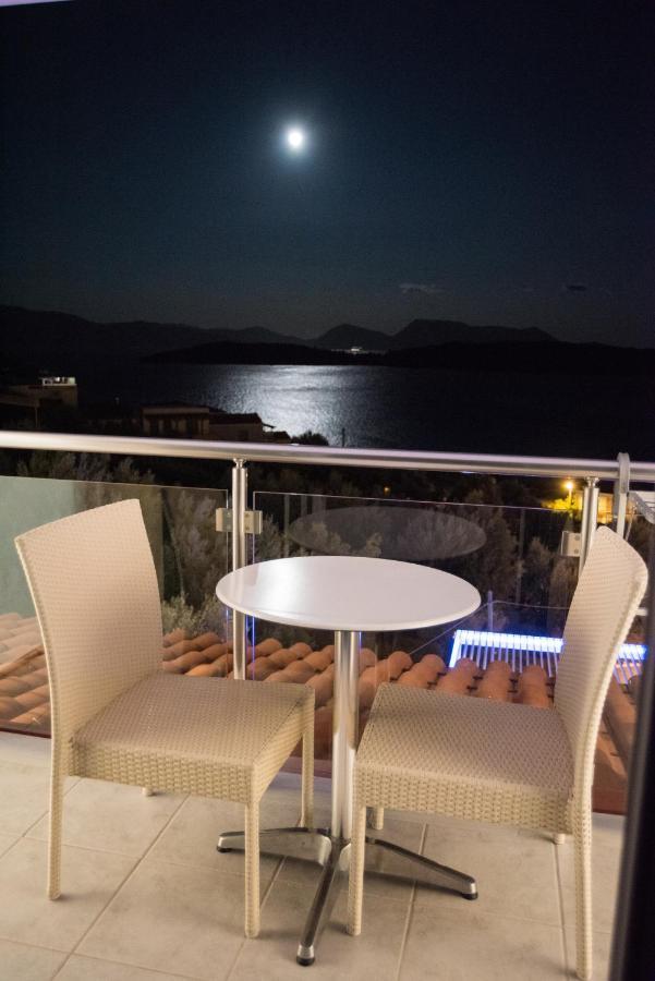 Ξενοδοχείο Oasis Περιγιάλι Εξωτερικό φωτογραφία