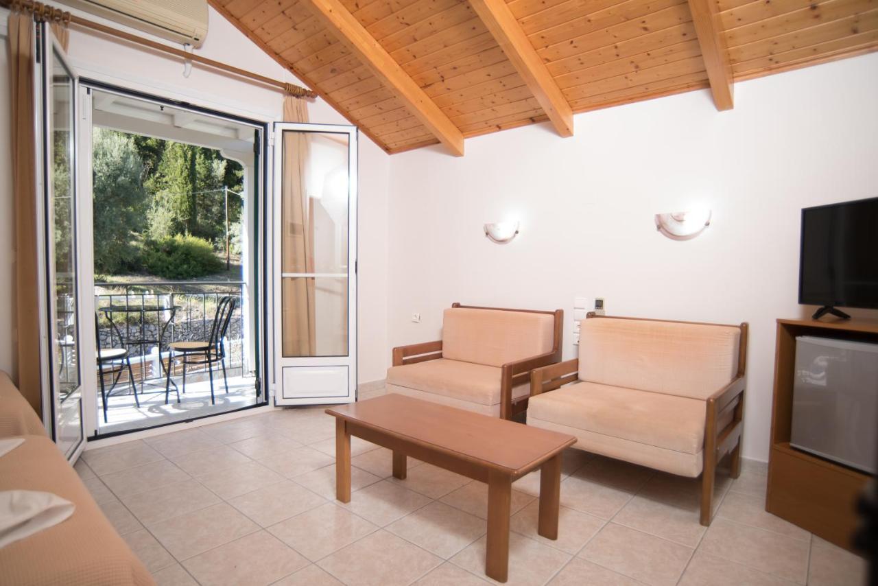 Ξενοδοχείο Oasis Περιγιάλι Εξωτερικό φωτογραφία
