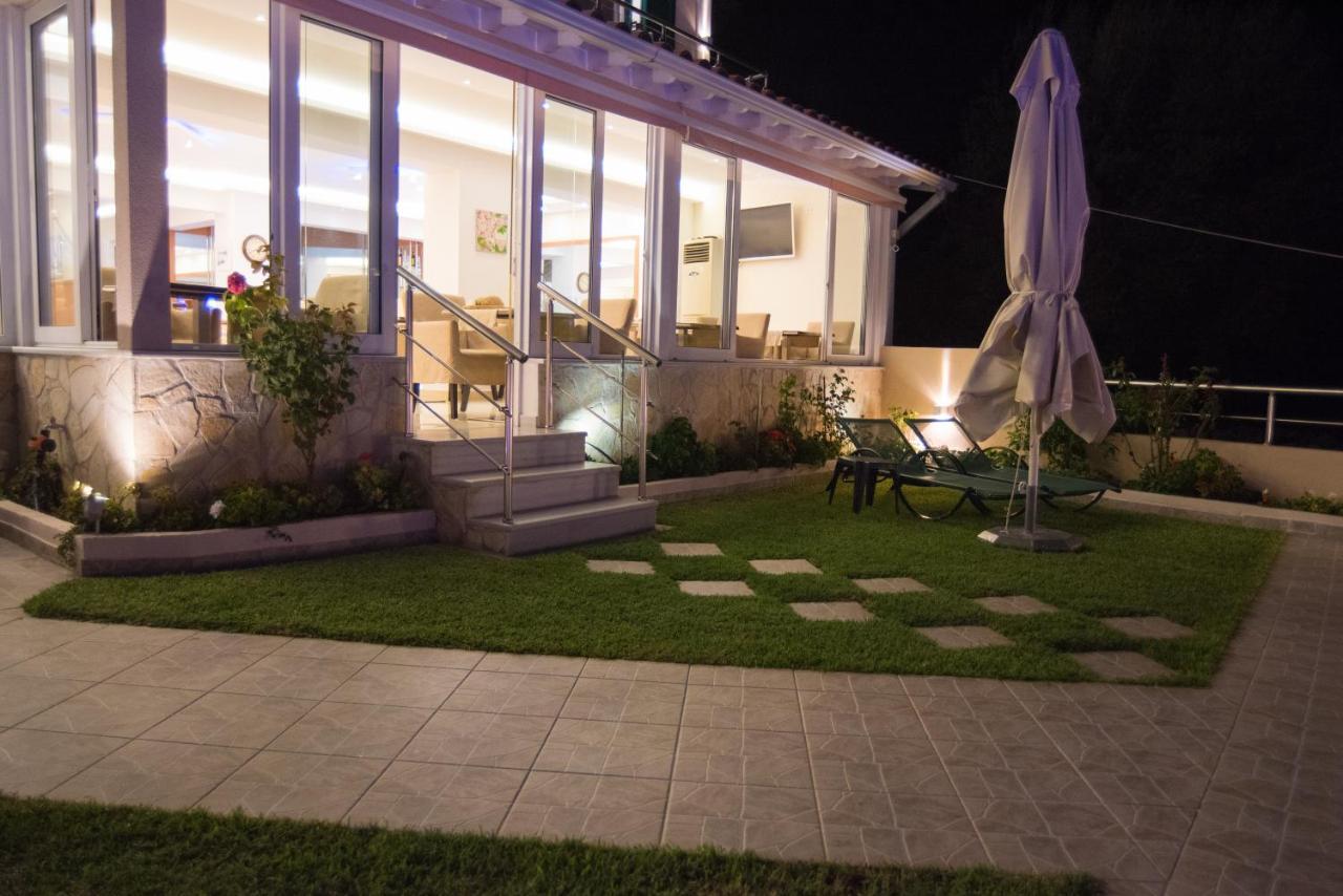 Ξενοδοχείο Oasis Περιγιάλι Εξωτερικό φωτογραφία