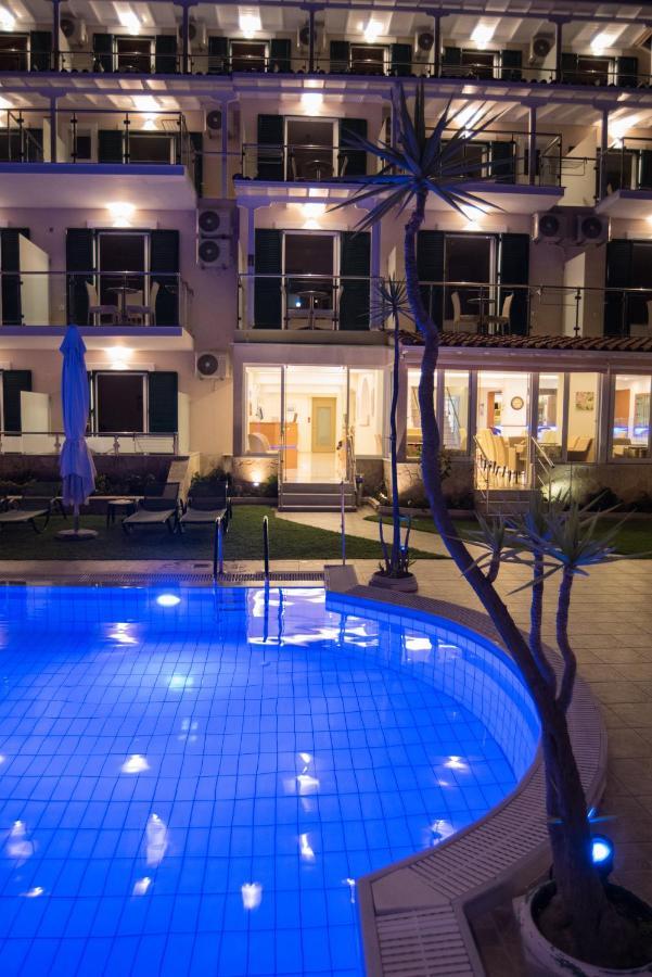 Ξενοδοχείο Oasis Περιγιάλι Εξωτερικό φωτογραφία